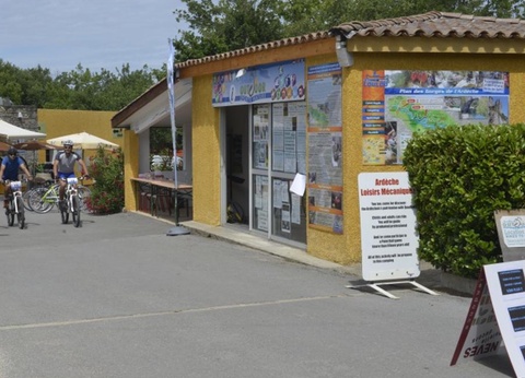 Camping Domaine de Chaussy, 4* - 27