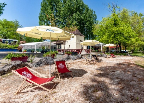 Camping les Etangs du Plessac 4* - 33