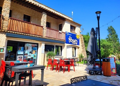 Flower Camping Moulin des Iscles, 3* - 10