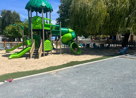 Camping Les Franquettes, 4* - 15