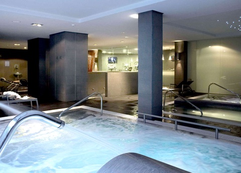 Reposez-vous à Valence dans un hôtel 4* moderne avec piscine et profitez du petit déjeuner inclus - 4* - 14