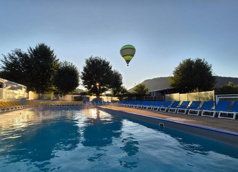 Camping Paradis - L'Europe, 4* - 46