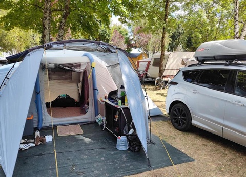 Camping Le Val d'Amour, 3* - 28