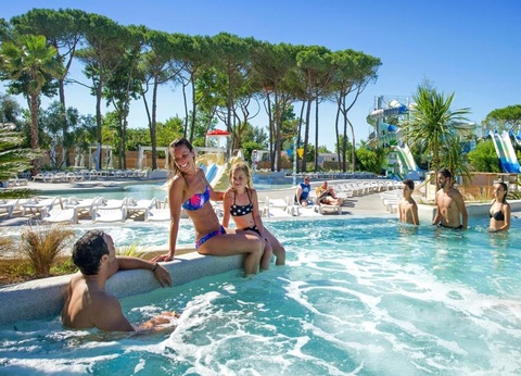 Camping Le Castellas, 4* - 9