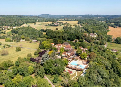 Camping Romanée - Les Grottes De Roffy 4* - 34