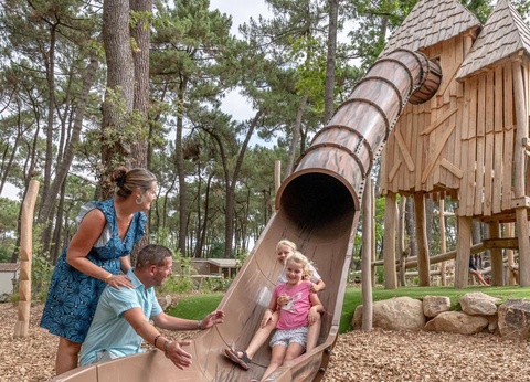 Flower Camping Au Bois des Biches, 4* - 65