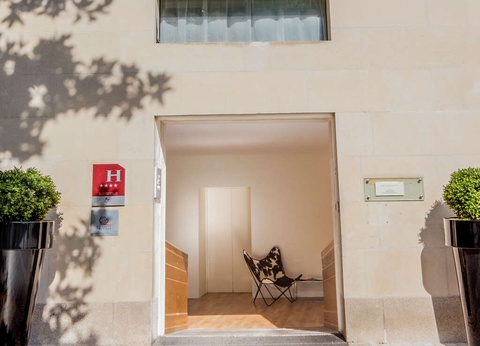 Escapade romantique avec lovebox et champagne au coeur de Nantes - 4* - 2