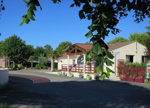 Camping Le Both d'Orouet, 3* - 33