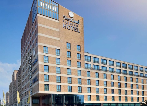 Nuitée, balade à vélo et dîner à Amsterdam avec accès au Keukenhof - 4* - 2