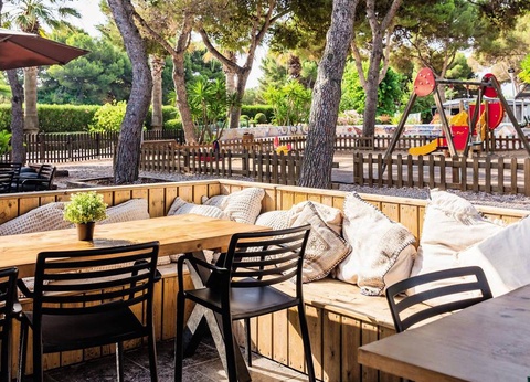 Camping El Garrofer, 4* - 5