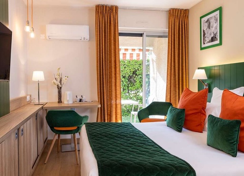 Séjour au milieu des champs de lavande du coeur de la Provence - 3* - 10