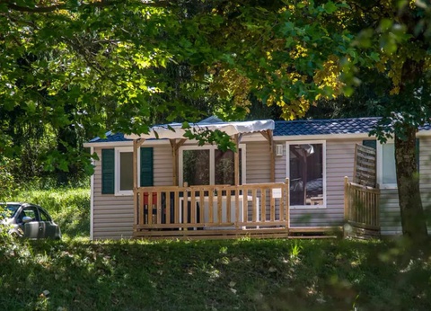 Flower Camping Le Pont du Tarn, 3* - 26