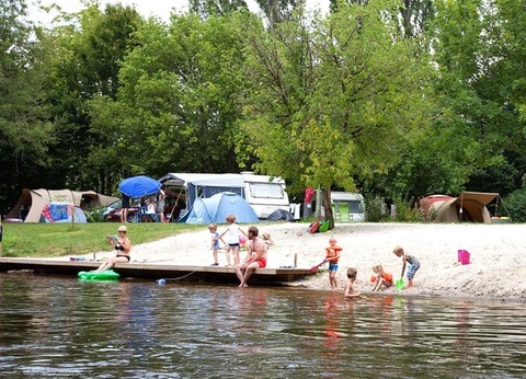 Camping Brantôme Peyrelevade, 4* - 128