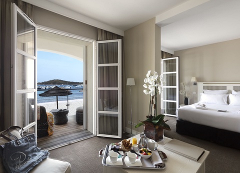 Hôtel Le Pinarello 4* (vol régulier ) - 2