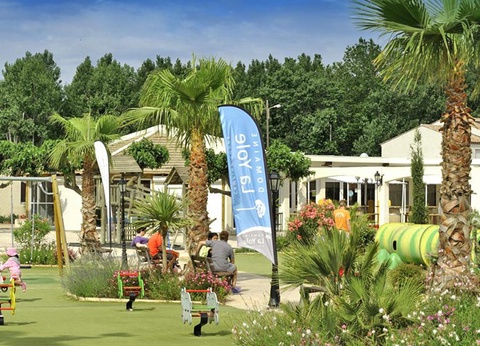 Camping Domaine de La Yole, 5* - 32