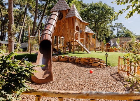 Flower Camping Au Bois des Biches, 4* - 34