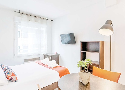 Découverte de Thonon les Bains en appartement - 3* - 11