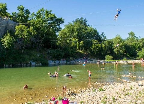 Camping Domaine de Chaussy, 4* - 28