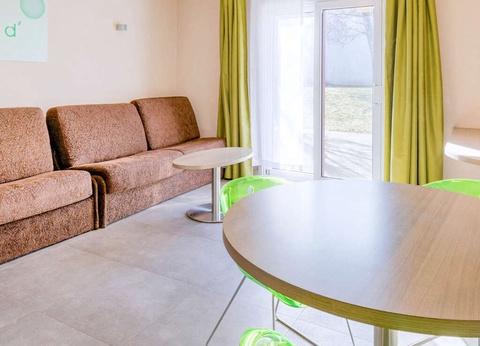 Escapade détente en famille, avec accès à un centre de bien-être, près de Lyon - 4* - 22