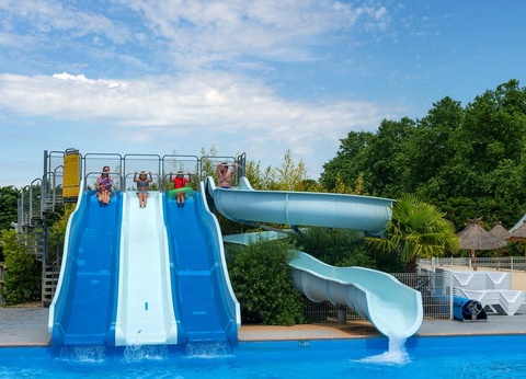 Camping Le Château de Galaure, 4* - 7