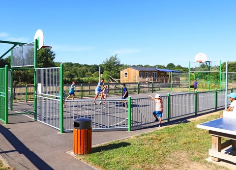 Camping L'Etang du Pays Blanc, 4* - 15