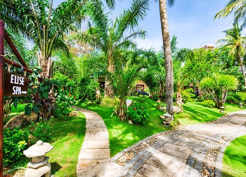 Oriental Pearl by Ôvoyages 4* - 2