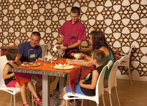 Camping Stel - Roda de Bara, 4* - 60