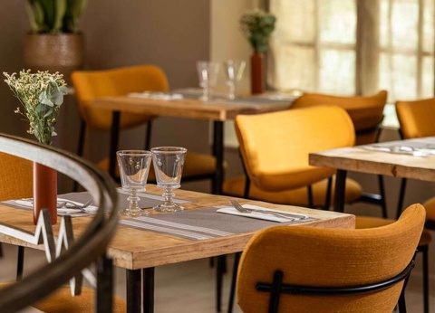 Escapade romantique avec demi-bouteille de champagne à Nîmes - 3* - 35