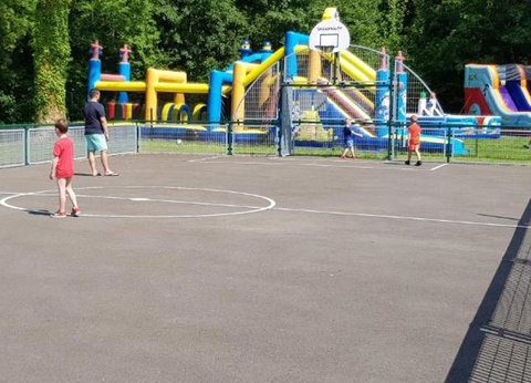 Camping - Le Grand Paris, 4* - 16