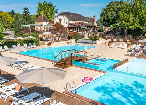 Camping Romanée - Les Grottes De Roffy 4* - 5