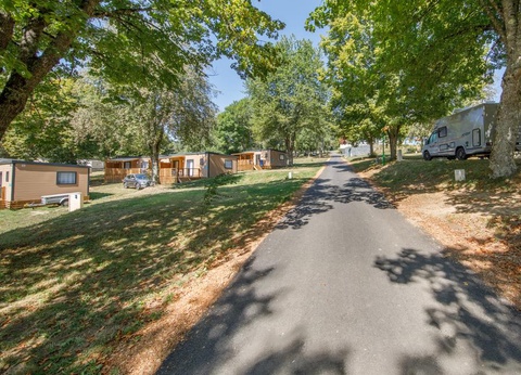 Camping Paradis - Les Chanterelles, 4* - 29