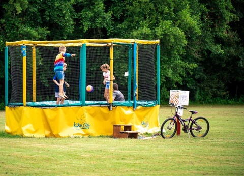 Camping Le Pont de Mazerat, 4* - 6