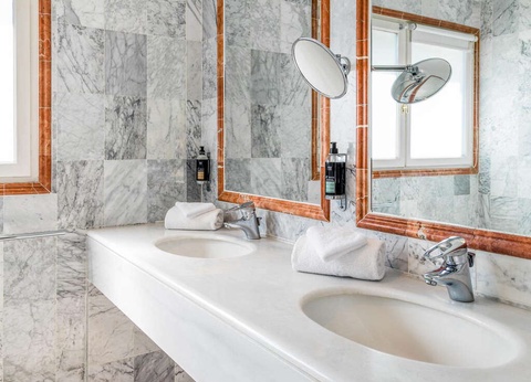 Saint Valentin sous le signe de l'amour au bord des rives du Rhône à Villeneuve-Lès-Avignon - 4* - 6