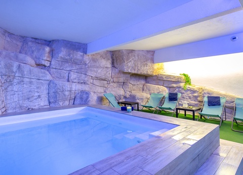 SOWELL RESIDENCES New Chastillon 4* - 16