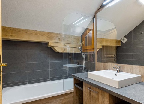 Résidence Madame Vacances La Cascade 4* - 12