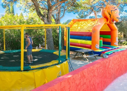 Camping La Garenne, 3* - 5