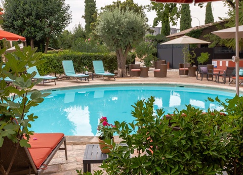 Week-end gourmand dans un havre de paix naturel au coeur de Nîmes - 4* - 7