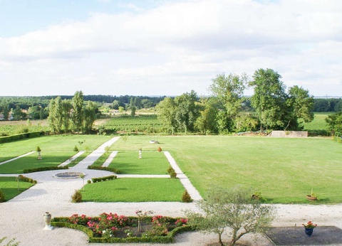 Parenthèse bistronomique et détente au coeur des vignes dans un château près de Bordeaux - 12
