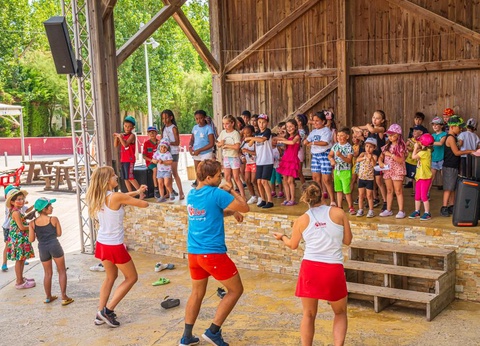 Camping Le Clos Virgile, 4* - 95