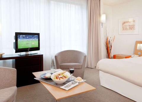 Séjour moderne et épurée à Rueil-Malmaison - 4* - 18