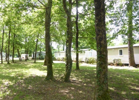 Camping Les Chèvrefeuilles, 4* - 21