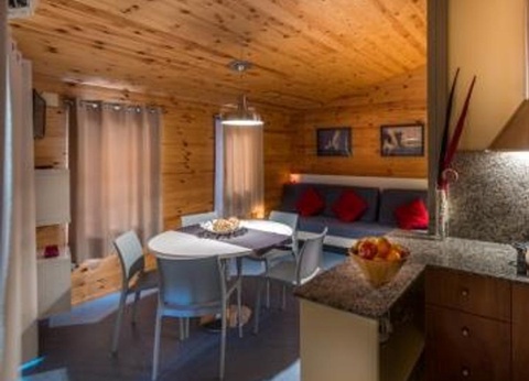 Camping Stel - Roda de Bara, 4* - 42