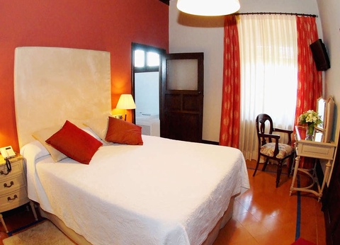 Découvrez la Costa Brava dans un ancien palace du XIVe siècle 4* - 3