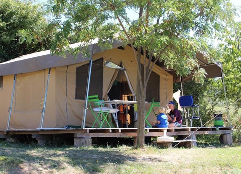 Camping Les Routes de Provence - Ciela Village, 3* - 28