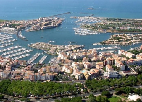 Camping Les Berges du Canal, 4* - 60