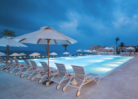 Crowne Plaza Muscat 4* - 8