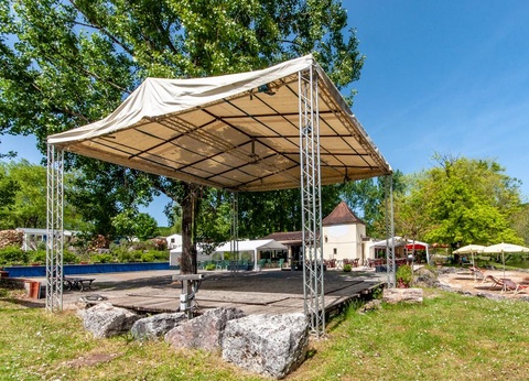 Camping les Etangs du Plessac 4* - 40