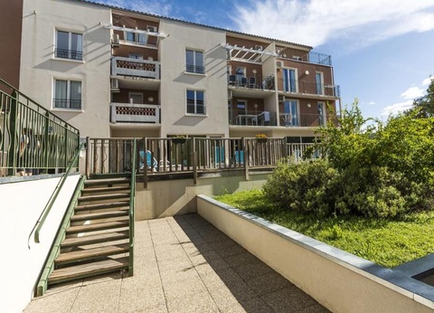 Résidence Côté Provence, 3* - 13