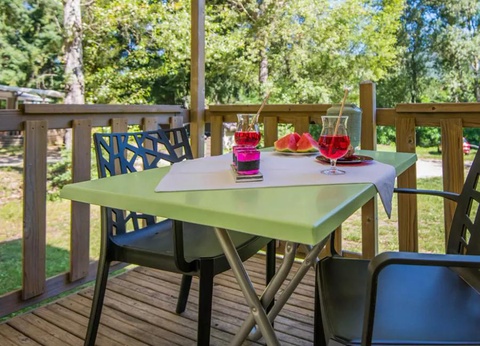 Flower Camping Le Pont du Tarn, 3* - 31