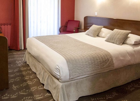 Escapade romantique dans un élégant hôtel au coeur de Bordeaux - 4* - 8